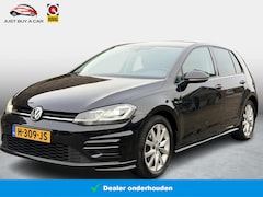 Volkswagen Golf - 1.5 TSI Highline Business R Facelift / R-Line / Winterpakket / Trekhaak / Dealer onderhoud
