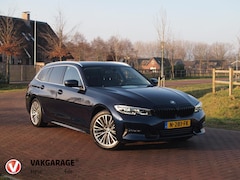 BMW 3-serie Touring - 318i Business Edition | Camera | Trekhaak | Sfeerverlichting | Apple Carplay | Automaat |