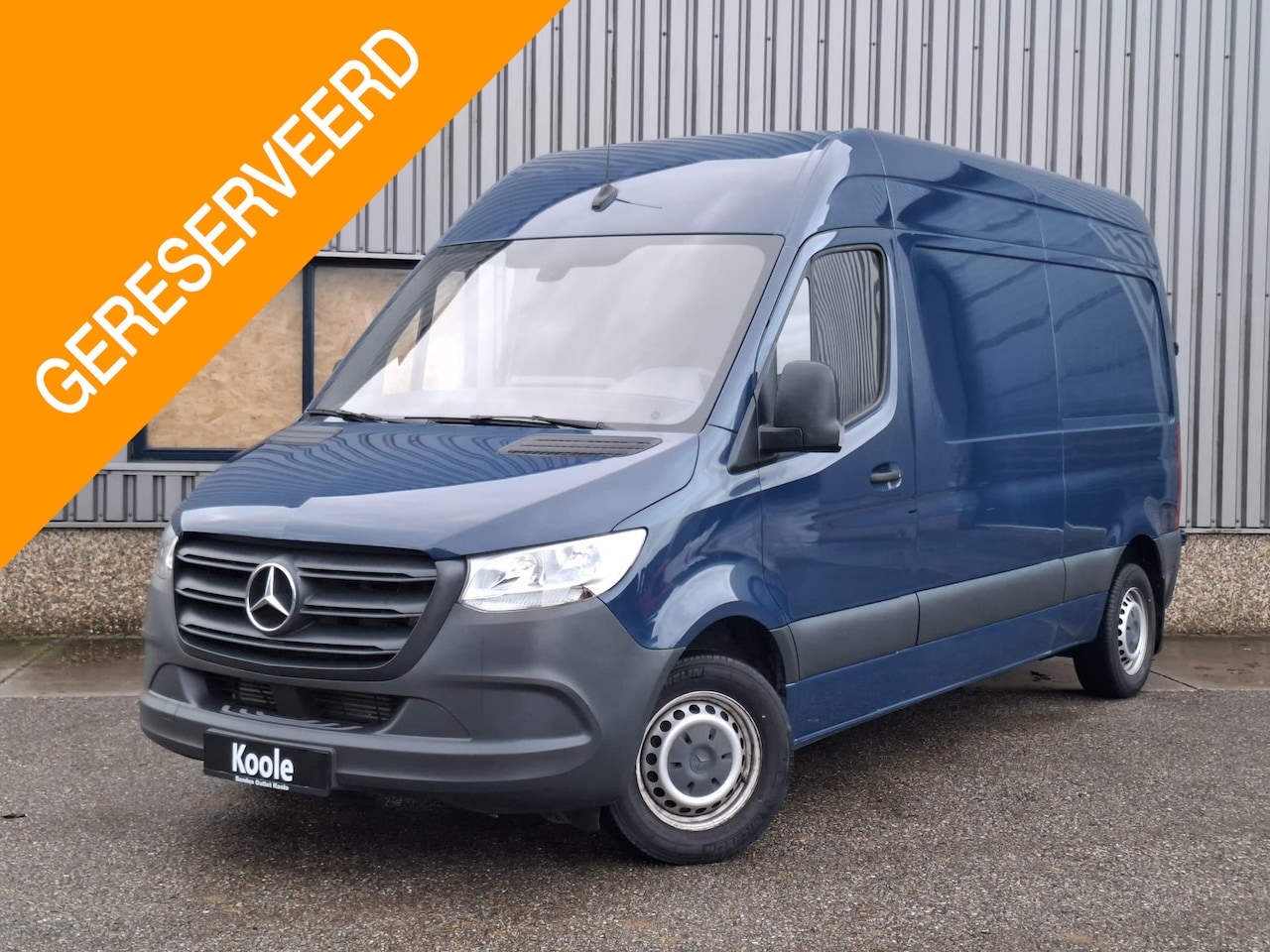 Mercedes-Benz Sprinter - 311 CDI GB L2 FWD Functional 3.5T / AIRCO / CAMERA / 3 ZITS / DEALER ONDERHOUDEN / NAVI - AutoWereld.nl