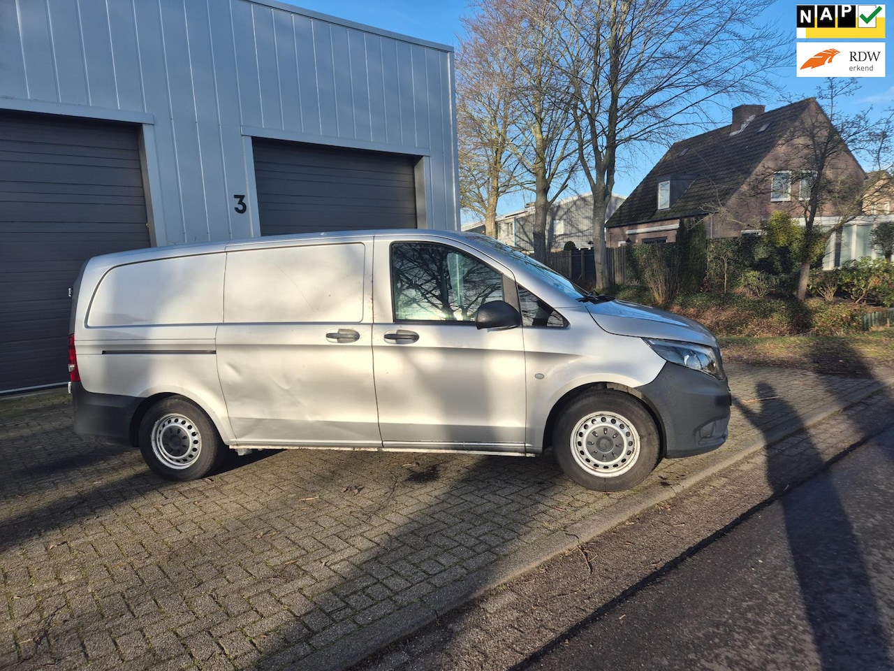 Mercedes-Benz Vito - 111 CDI Lang Business Professional 2017 AIRCO EURO6 - AutoWereld.nl