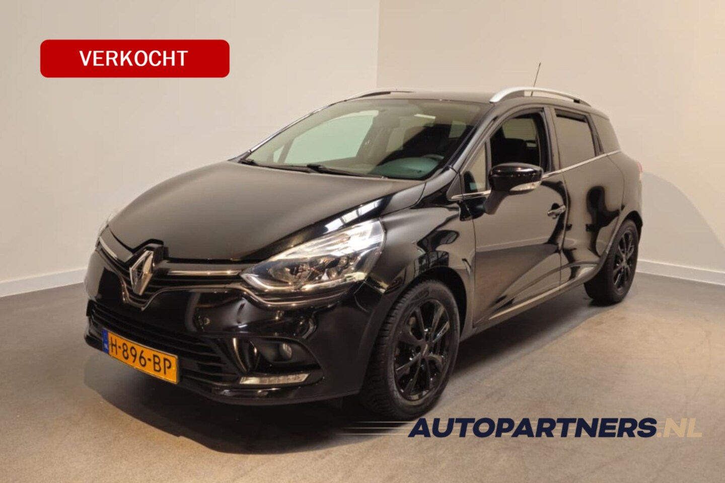 Renault Clio Estate - 0.9 TCe Limited - Apple Carplay/Android Auto - 16" - Cruise - Navi - AutoWereld.nl