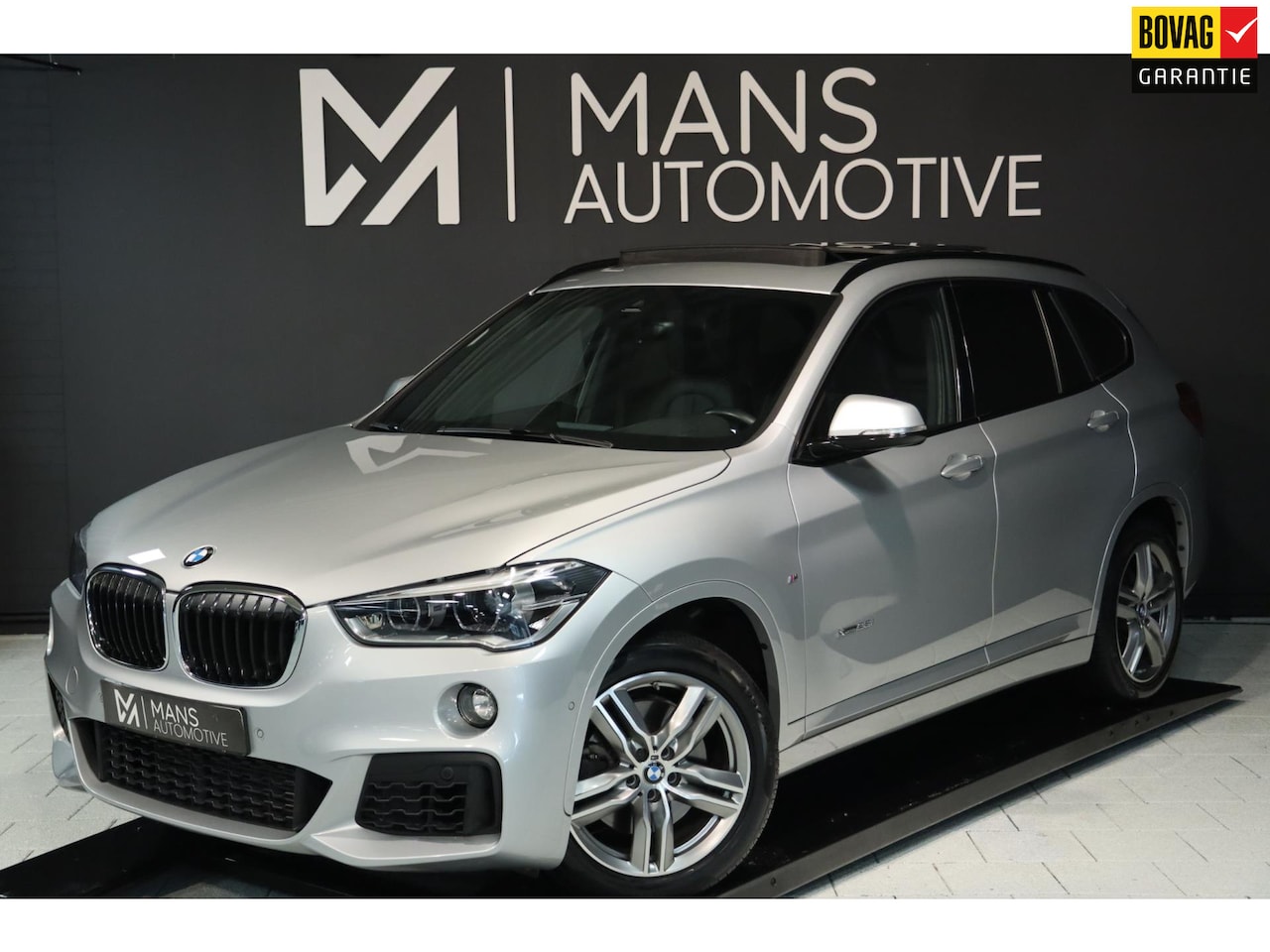 BMW X1 - XDrive25i M Sport / PANODAK / HUD / KEYLESS / MEMORY / H&K / CAMERA - AutoWereld.nl
