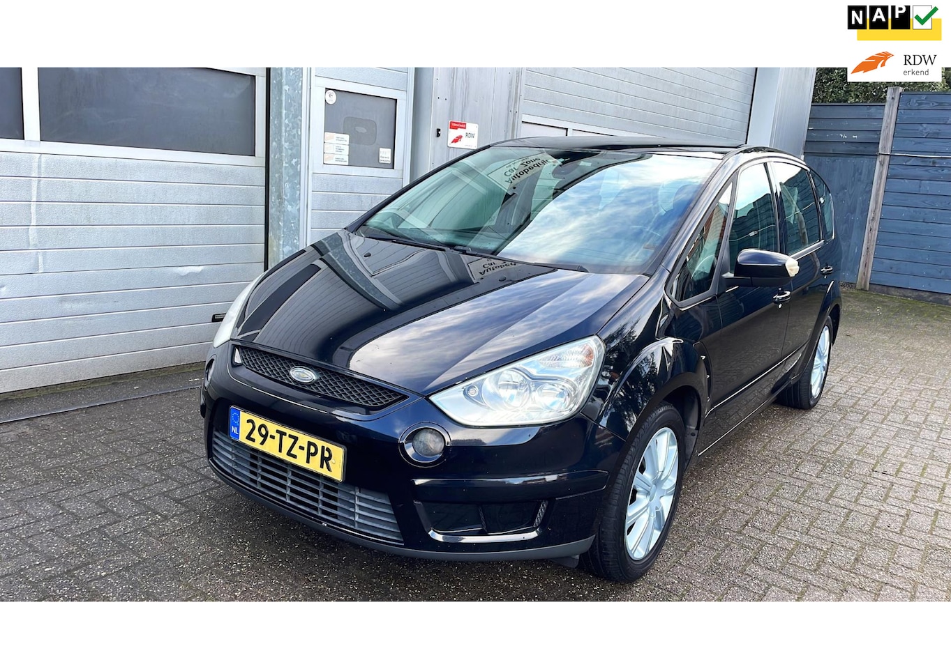 Ford S-Max - 2.0-16V 7Persoon-Clima-Cruise-Velgen-Trekhaak-APK - AutoWereld.nl