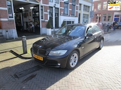 BMW 3-serie - 318i Business Line 4-Deurs Zwart Nieuwe Distr-ketting