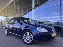 Volkswagen Golf - 1.6 FSI Turijn AIRCO-NAVI-BLUETOOTH-TREKHAAK