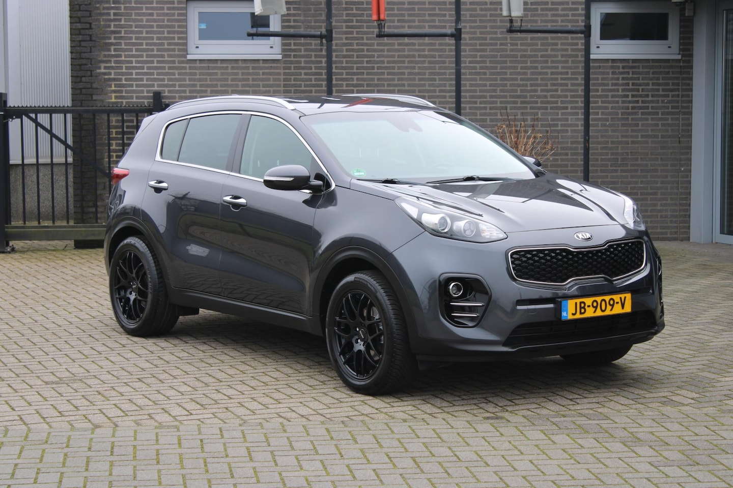 Kia Sportage - 1.6 GDI First Edition Trekhaak/Camera/Dealer onderhoud!! - AutoWereld.nl