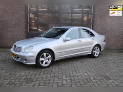 Mercedes-Benz C-klasse - 180 K. Elegance CC-Nav-Clima 01/27APK