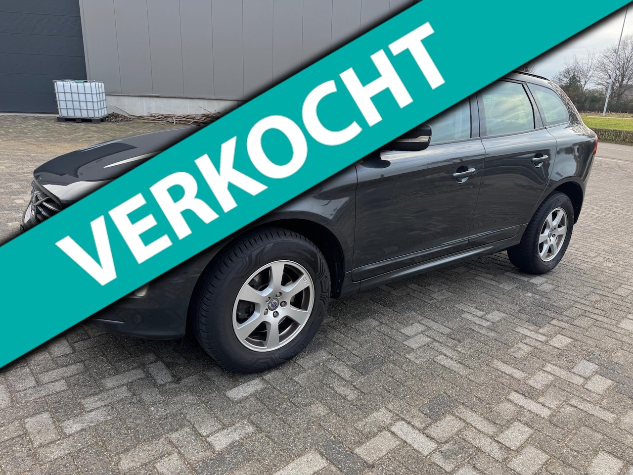 Volvo XC60 - 2.0 D4 FWD Summum Leer StoelV cruiseC Navi - AutoWereld.nl