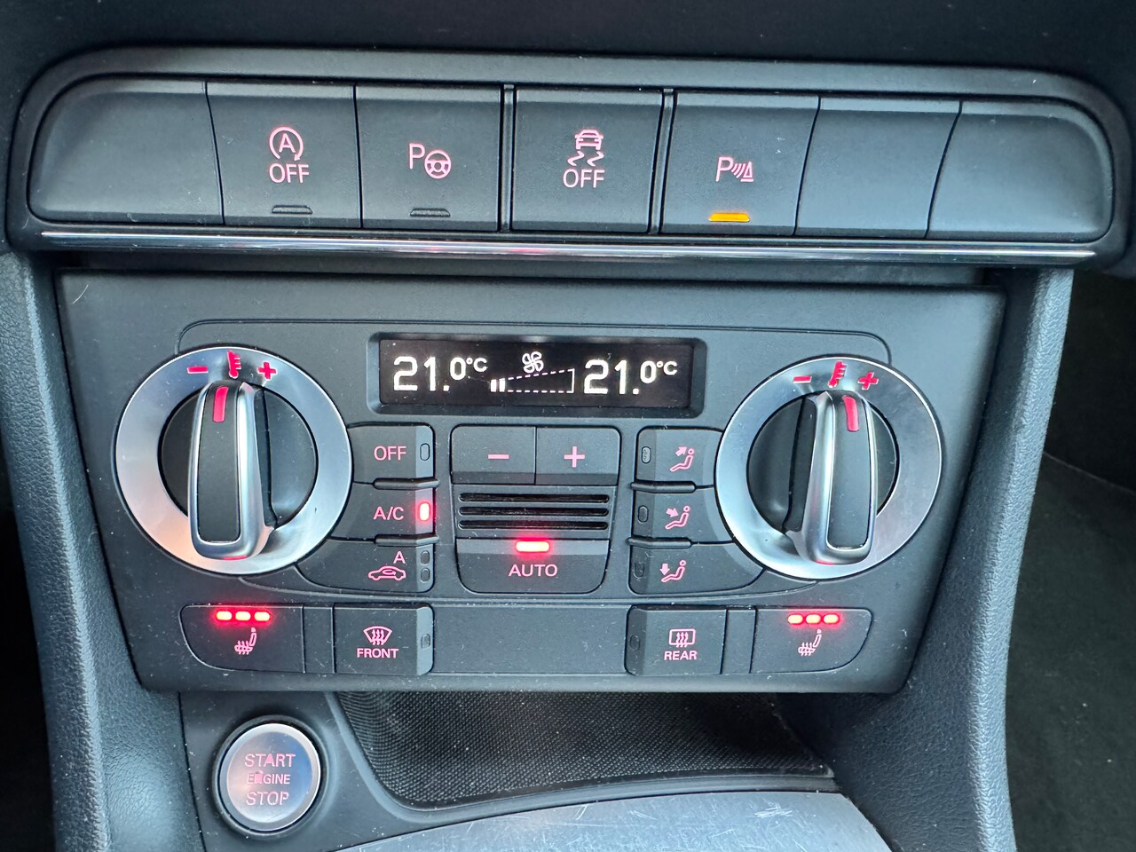 Audi Q3 - 2.0 TDI quattro S Edition LED, TREKHAAK origineel wegklapbaar