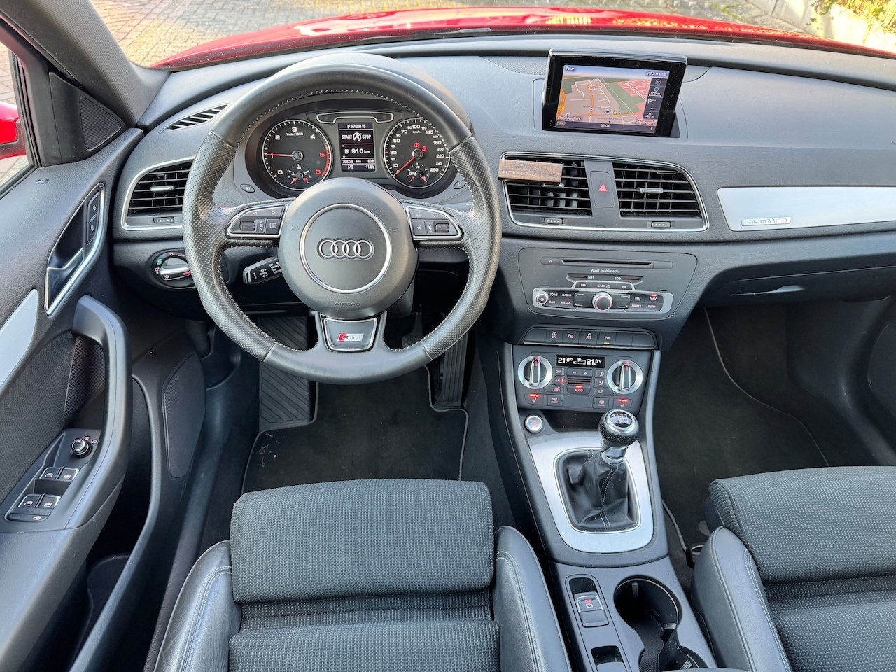 Audi Q3 - 2.0 TDI quattro S Edition LED, TREKHAAK origineel wegklapbaar