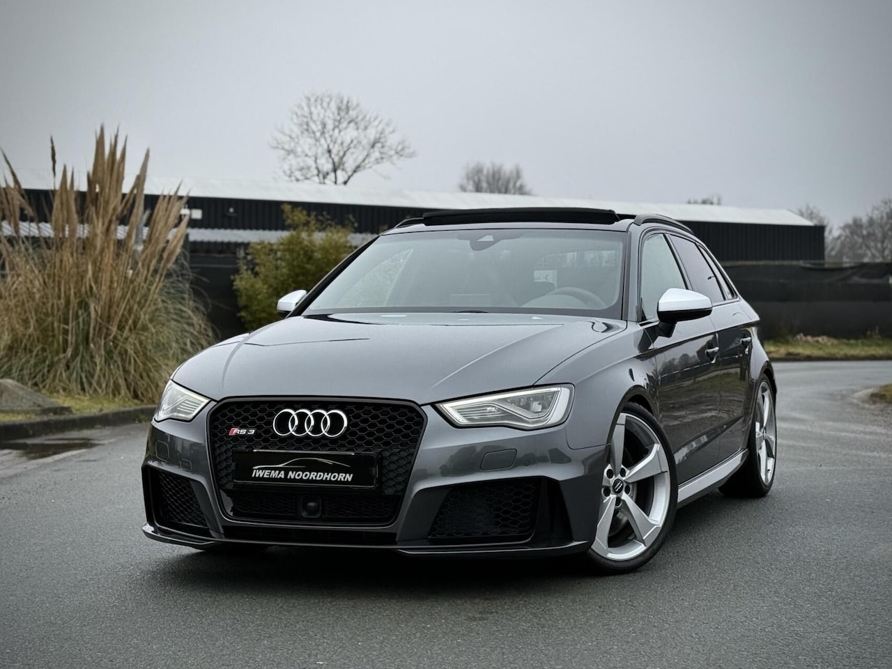 Audi RS3 - 2.5 TFSI RS3 quattro Panoramadak|RS Design Package|B&O|Camera|RS- Stoelen - AutoWereld.nl