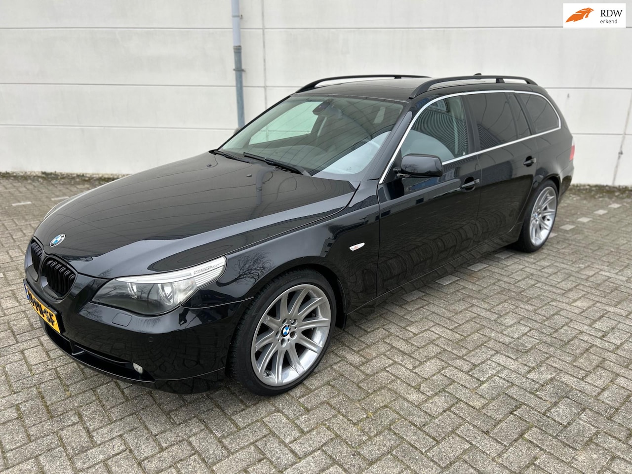 BMW 5-serie Touring - 525i Executive Automaat Cruise Climat Navi Pano Leder interieur NL-Auto - AutoWereld.nl