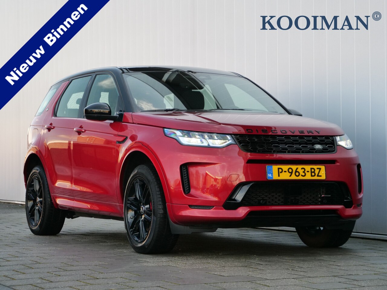 Land Rover Discovery Sport - P300e 1.5 R-Dynamic SE 309 Pk Automaat Navi / DAB / Pano-dak / Camera / Leer / Stoelverwar - AutoWereld.nl