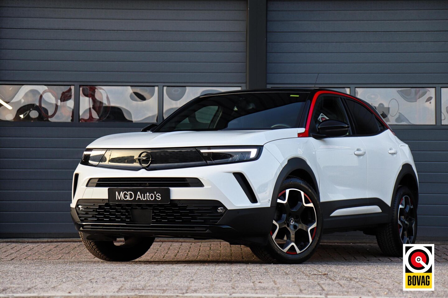 Opel Mokka - 1.2 Turbo GS Line /CARPLAY/STOELVERW./CAMERA/GROOT SCHERM/KEYLESS/VIRTUAL! - AutoWereld.nl