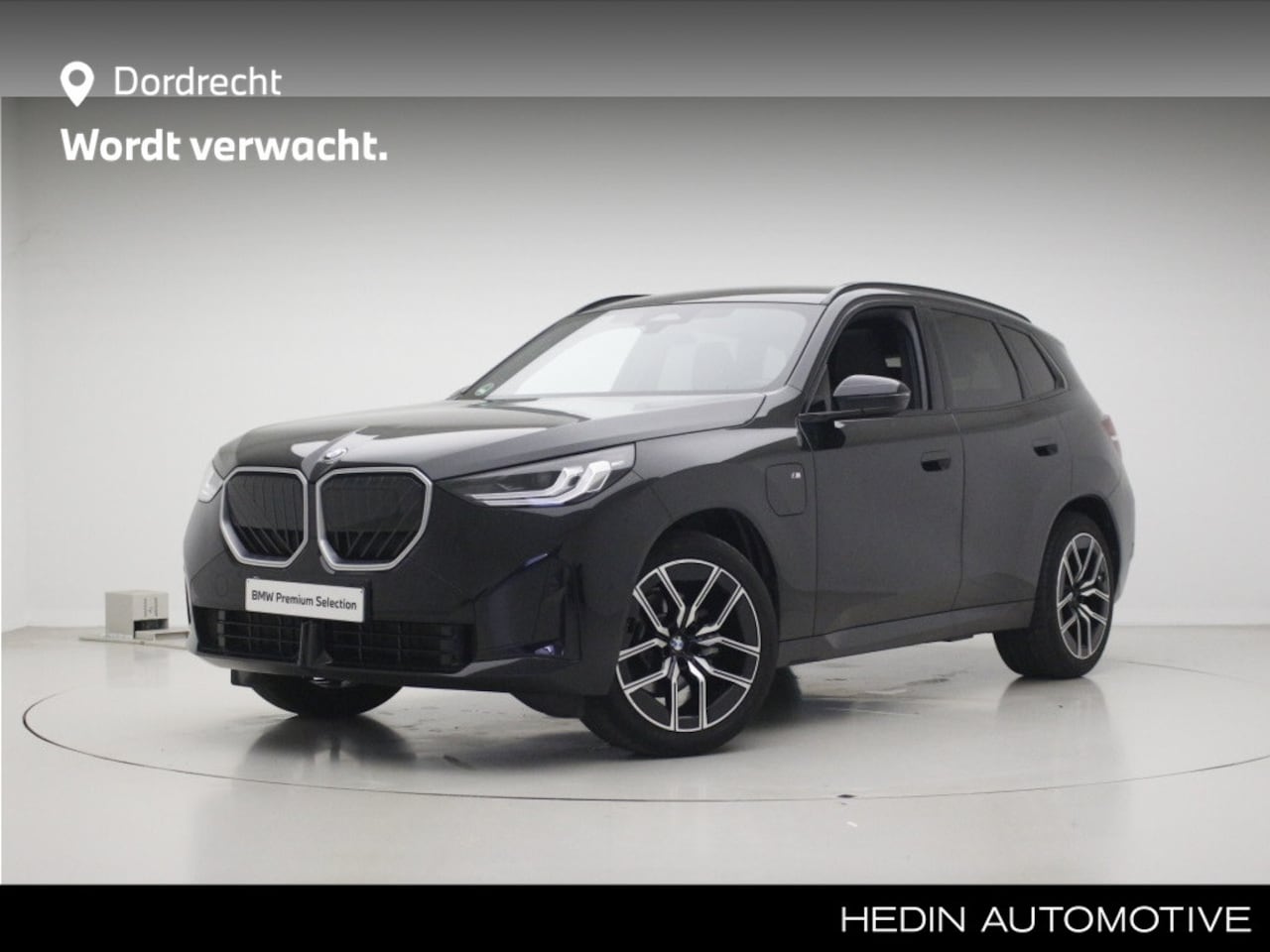 BMW X3 - 30e xDrive M-Sport | 20" | Panorama | Elek. verst. stoelen | Trekhaak | Voorbereiding Driv - AutoWereld.nl