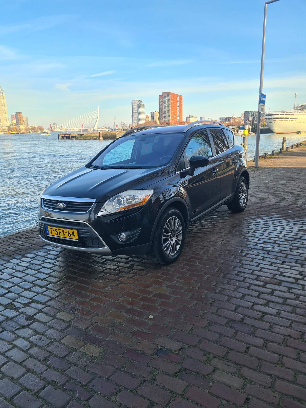 FORD KUGA