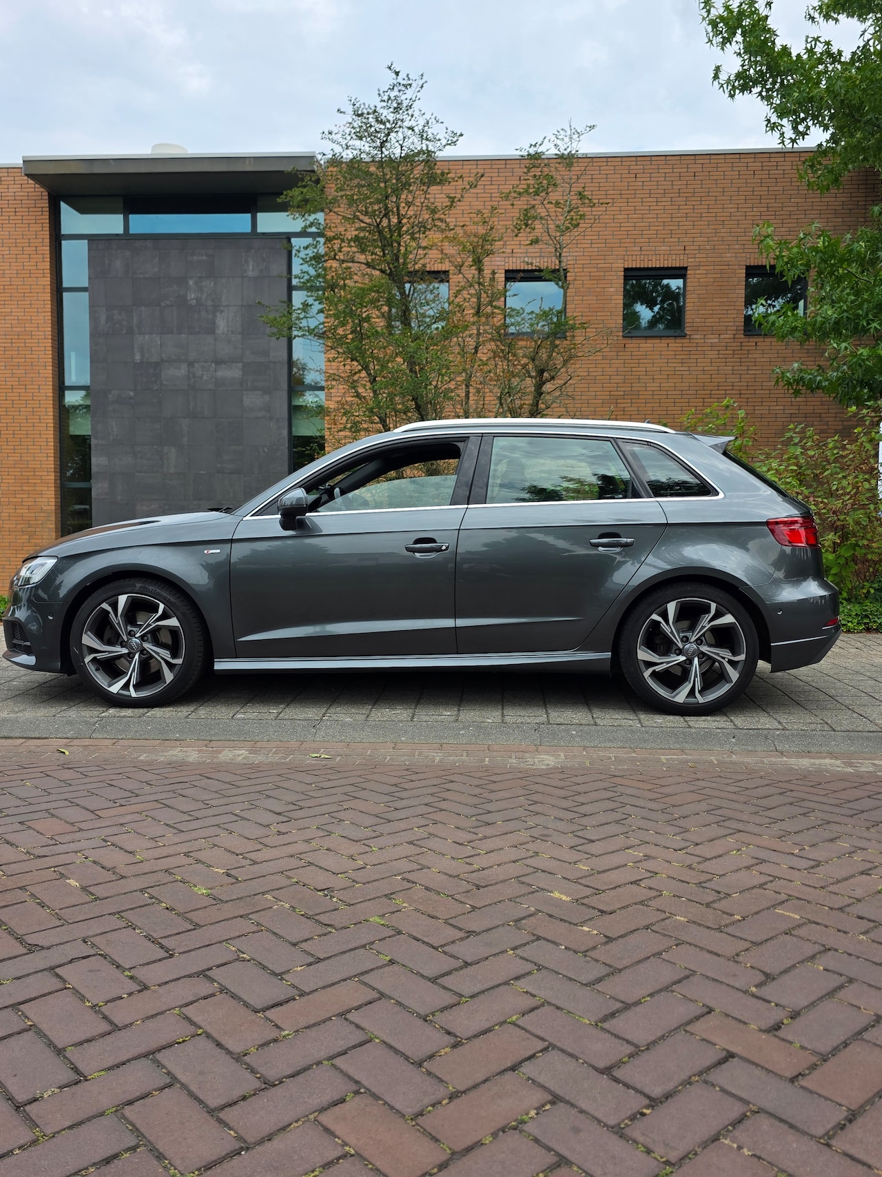 Audi A3 Sportback - 2.0 TDI Sport S Line Edition - AutoWereld.nl