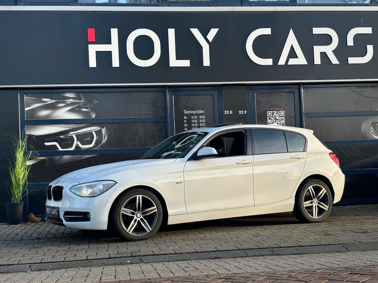 BMW 1-serie - 116i Executive PANO met werk - AutoWereld.nl