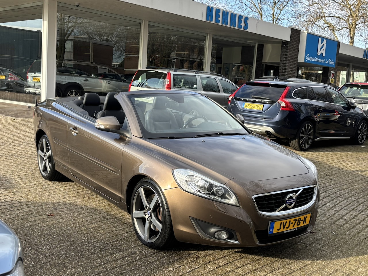 Volvo C70 Convertible - 2.0 D3 Aut Summum RTI - AutoWereld.nl