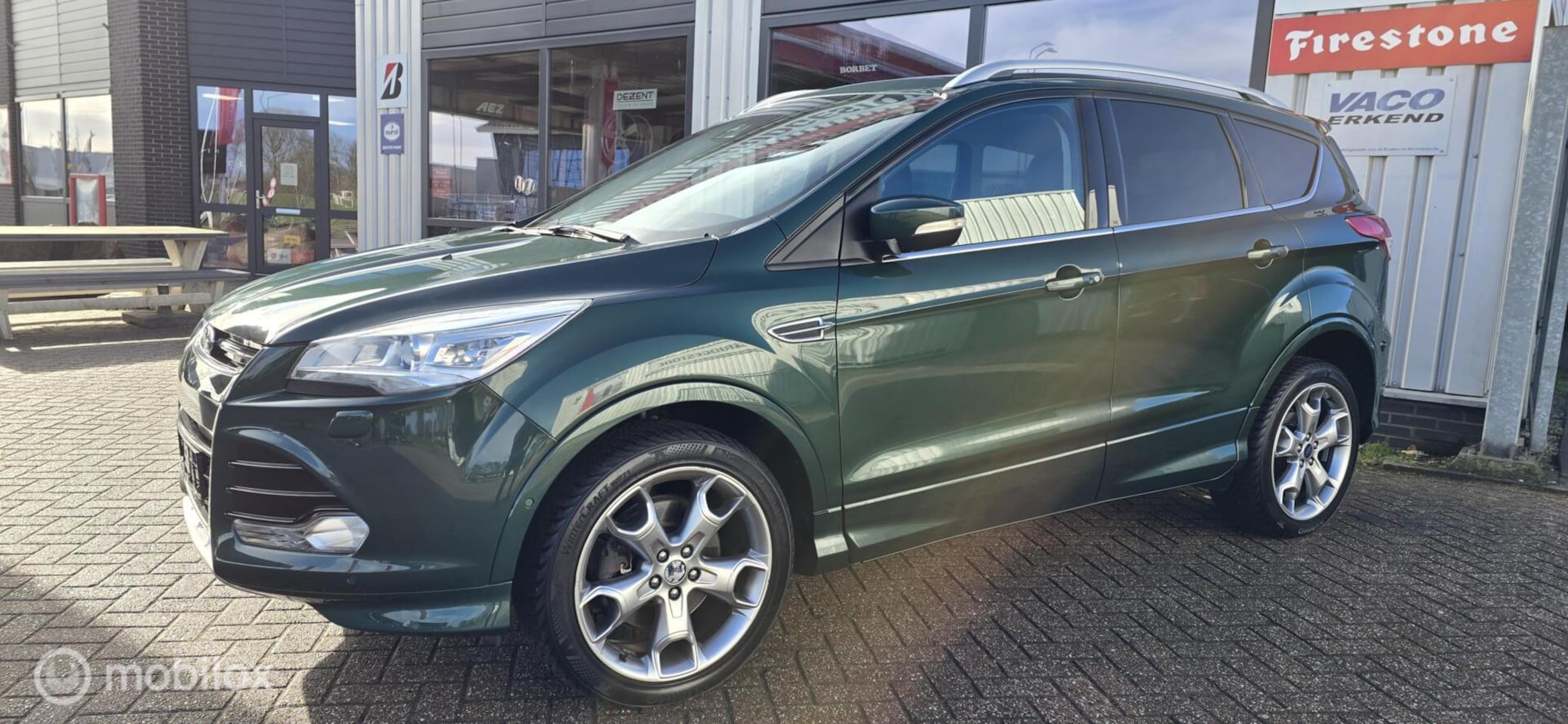 Ford Kuga - 1.5 Titanium Styling Pack 4WD 1.5 Titanium Styling Pack 4WD - AutoWereld.nl