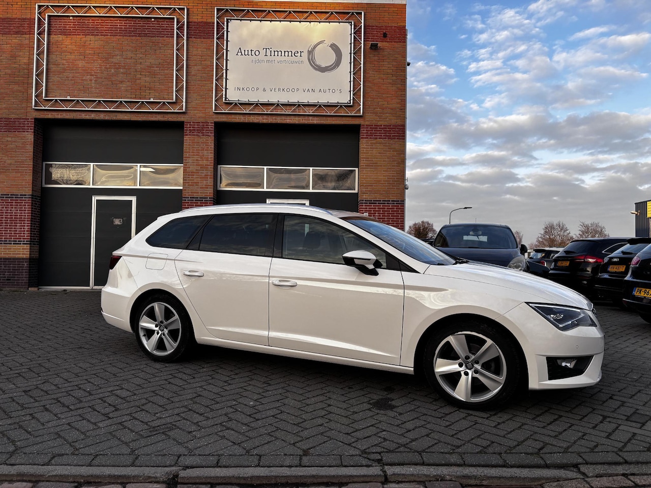 SEAT Leon ST - 1.4 EcoTSI FR Connect - AutoWereld.nl