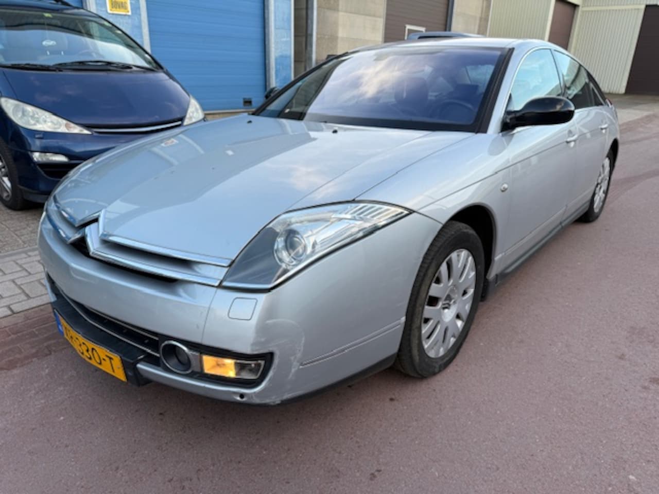 Citroën C6 - 3.0 V6 Business - Nieuwe distributie en APK Youngtimer met NAP en boekjes. Afkomstig uit F - AutoWereld.nl