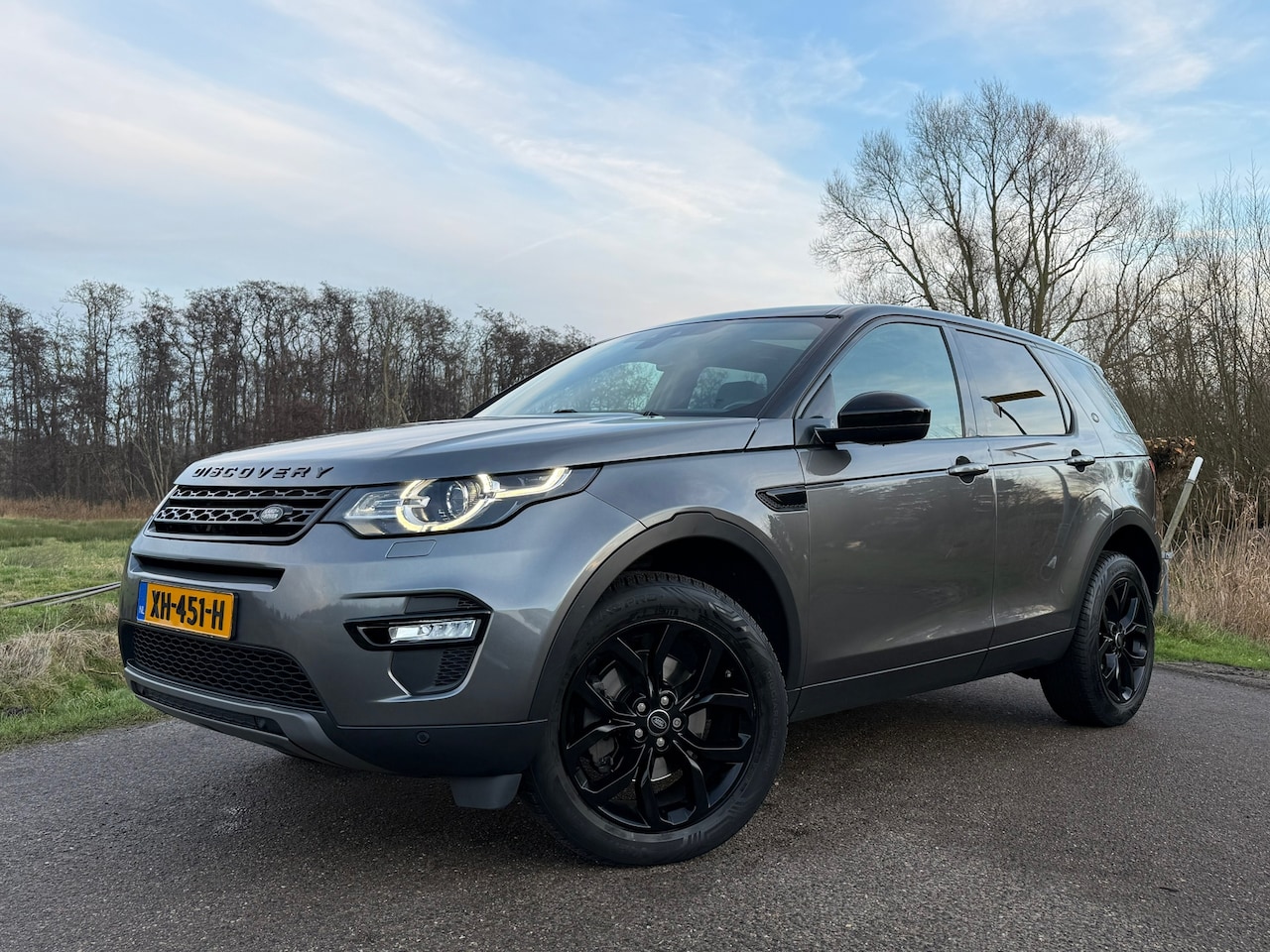 Land Rover Discovery Sport - 2.0 SD4 HSE Automaat / Meridian / Panoramadak / Leder / Camera / 19" Velgen / Navi / Clima - AutoWereld.nl