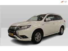 Mitsubishi Outlander - 2.4 PHEV Pure Trekhaak Navi