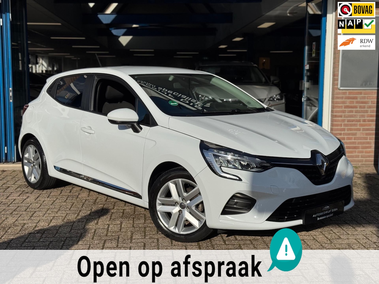 Renault Clio - 1.0 TCe Zen 2020 WIT NAVI CLIMA CRUISE APK NAP! - AutoWereld.nl