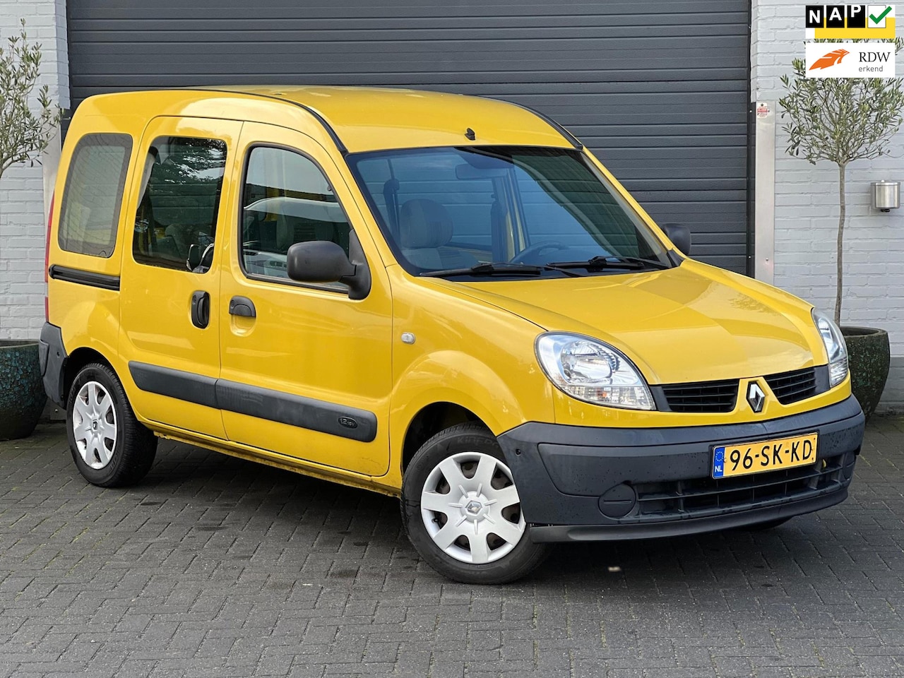 Renault Kangoo - 1.2-16V 5-Persoons | Trekhaak | Benzine bestelauto | Inruilkoopje | - AutoWereld.nl