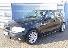 BMW 1-serie - 116i 5-deurs • 2005 • 154.000 km • Airco • Cruise • Sportstoelen • Nette auto