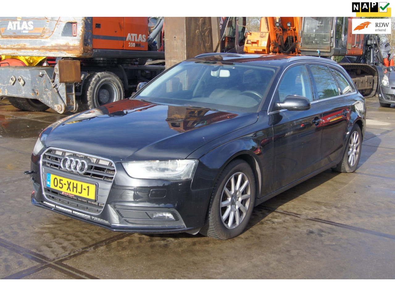 Audi A4 Avant - 1.8 TFSI 2013 Automaat • S-line • Xenon • Navi • Motor defect - AutoWereld.nl
