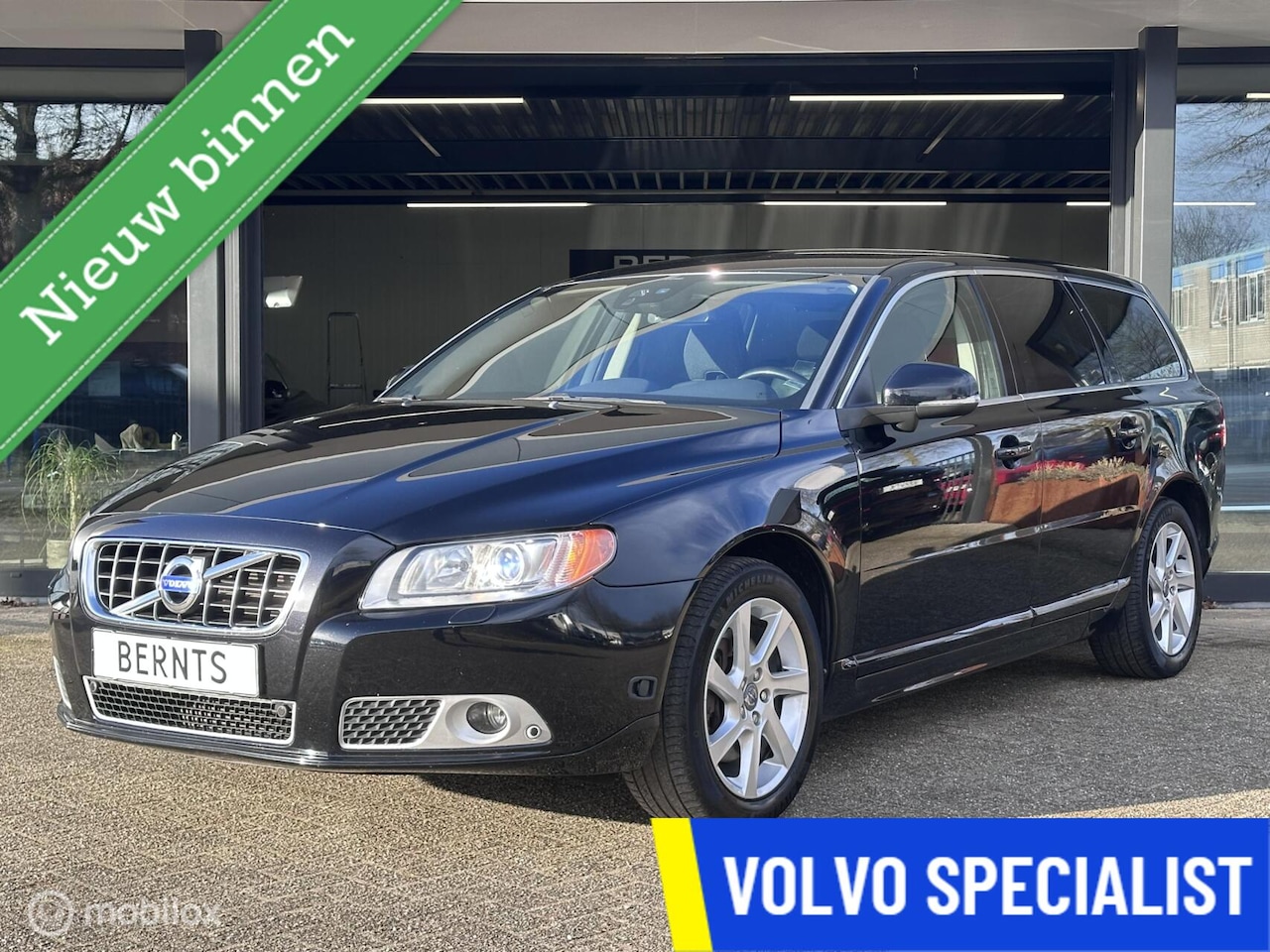 Volvo V70 - 2.5T Momentum|BLIS|Trekhaakafneembaar|Sensus Connected Touch|Parkeersensoren - AutoWereld.nl