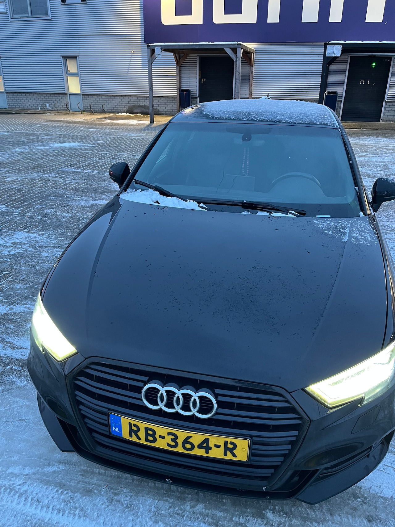 Audi A3 Sportback - 1.0 TFSI Sport S Line Edition - AutoWereld.nl