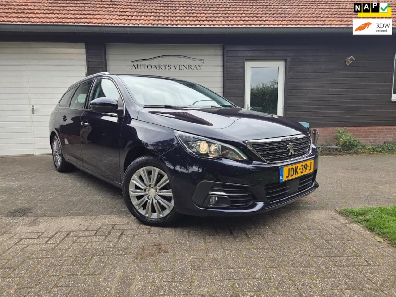 Peugeot 308 SW - 1.2 PureTech Tech Edition 1.2 PureTech Tech Edition - AutoWereld.nl