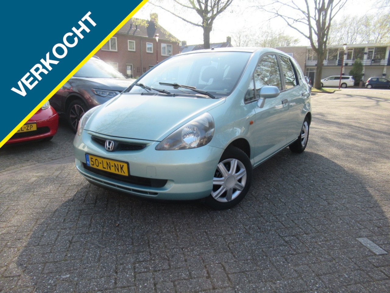 Honda Jazz - 1.4 AUTOMAAT GR.Beurt+NW Banden+APK TOPPER! - AutoWereld.nl
