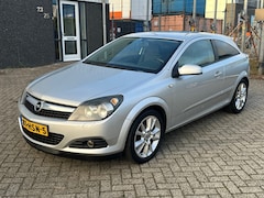 Opel Astra GTC - 1.8 Business 2009 Leer Clima