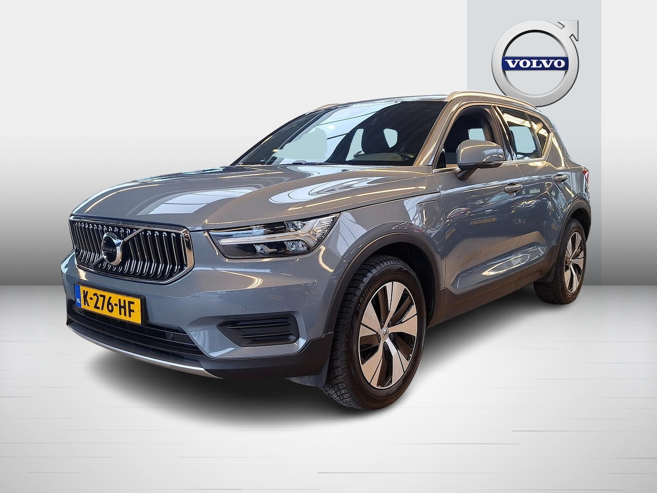 Volvo XC40 - 1.5 T4 Recharge R-Design Expression | Adaptive CC | Climate | Blindspot | Navi | Camera | - AutoWereld.nl