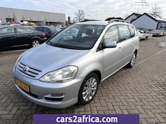 Toyota Avensis Verso - 2.0i Linea Sol 6p