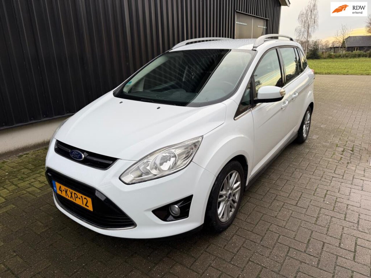 Ford Grand C-Max - 1.0 Titanium Cruise-Airco|Nette auto - AutoWereld.nl