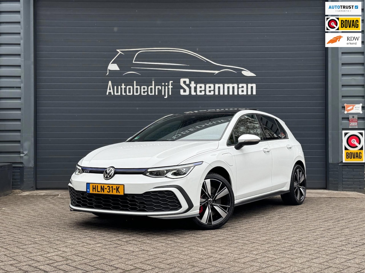 Volkswagen Golf - GTE 1.4 TSI | IQ Lights | Pano | HUD | Carplay - AutoWereld.nl