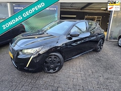 Peugeot 208 - 1.2 75PK Active | 12MND GARANTIE | CARPLAY | CRUISE | NIEUWE APK | TREKHAAK |