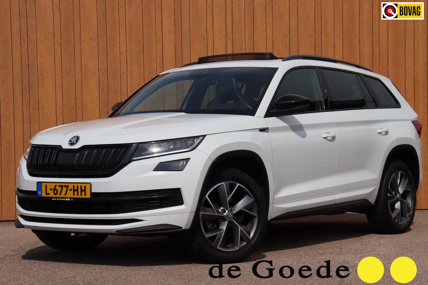 Skoda Kodiaq - 1.5 TSI Sportline Business org.NL schuifdak trekhaak stuur+stoelverw camera canton - AutoWereld.nl