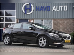 Volvo V40 - 2.0 T2 Momentum, TREKHAAK, STOELVERWARMING, NAVI