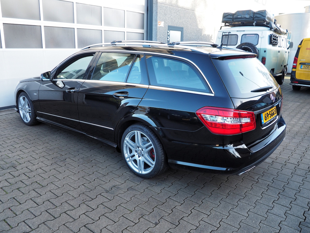 Mercedes-Benz E-klasse Estate - 350 CGI Avantgarde SCHUIFD. TREKH. XENON STOELVERW.