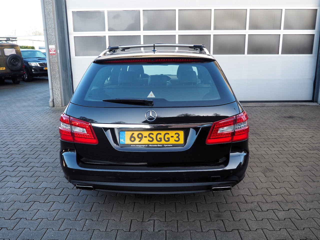Mercedes-Benz E-klasse Estate - 350 CGI Avantgarde SCHUIFD. TREKH. XENON STOELVERW.