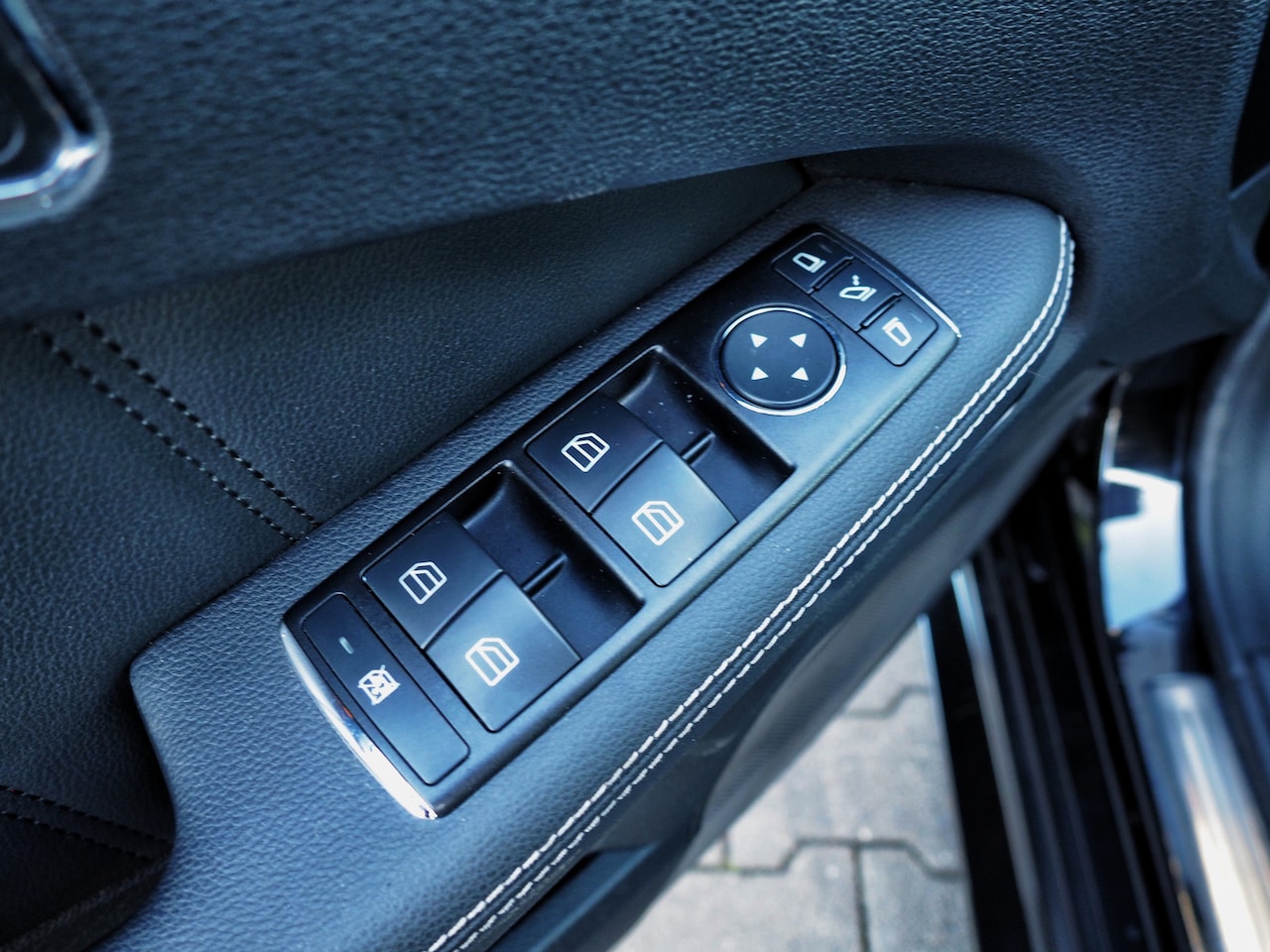 Mercedes-Benz E-klasse Estate - 350 CGI Avantgarde SCHUIFD. TREKH. XENON STOELVERW.