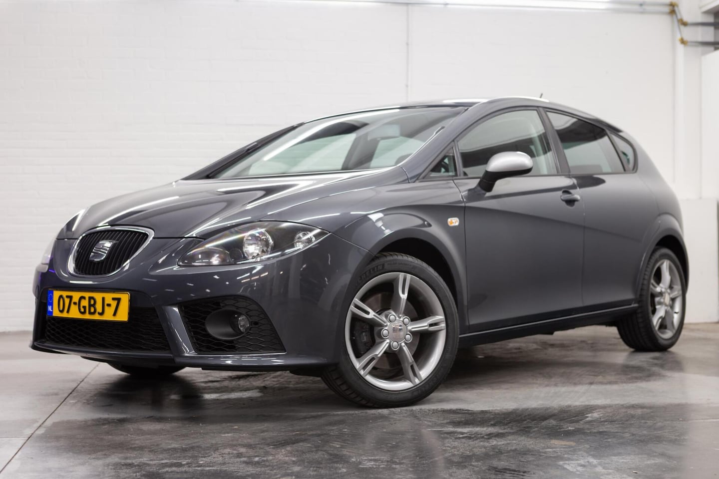 SEAT Leon - 2.0 TFSI FR 240pk Stage 1 / 144000KM - AutoWereld.nl