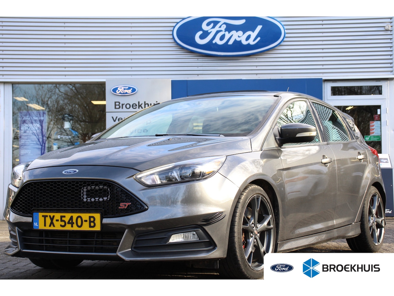 Ford Focus - 2.0 ST 250PK | LEDER | SCHUIFDAK | VOl!! | CARBON PACK | DEALER OH | STOEL + STUURVERWARMI - AutoWereld.nl