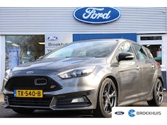 Ford Focus - 2.0 ST 250PK | LEDER | SCHUIFDAK | VOl | CARBON PACK | DEALER OH | STOEL + STUURVERWARMING
